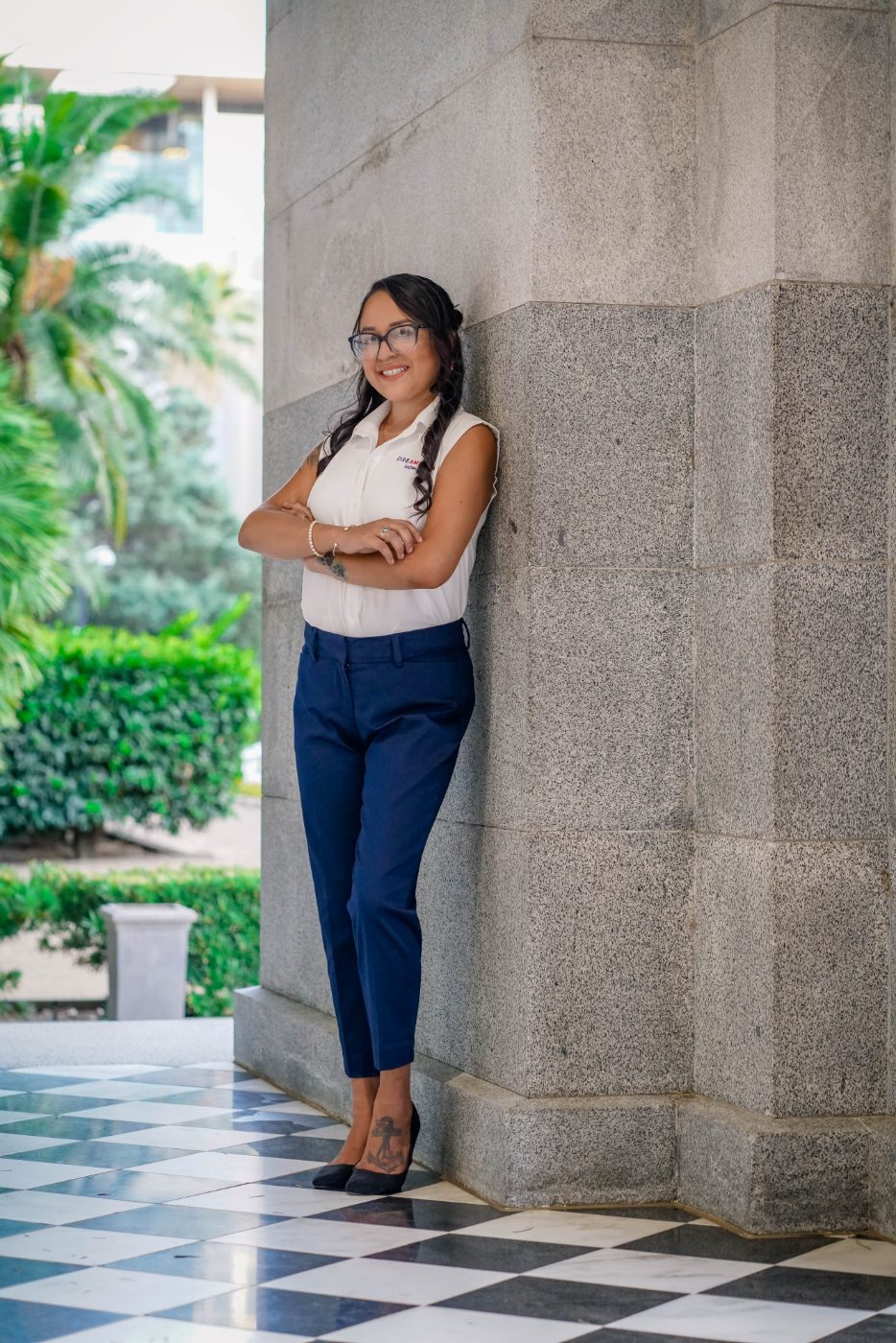Brooke Frescas, Assistant